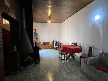 Venta de espectacular Casa 5 o mas ambientes en Flores