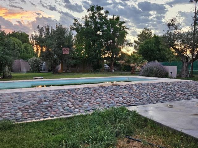 Venta de espectacular Casa 5 o mas ambientes en Fray Luis Beltrán