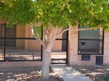 Venta de espectacular Casa 1 ambiente en General Fernández Oro