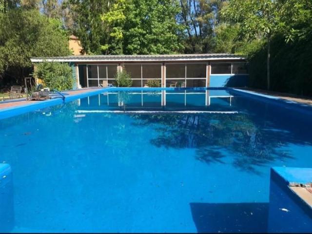 Venta de espectacular Casa 5 o mas ambientes en Ituzaingó Parque Leloir