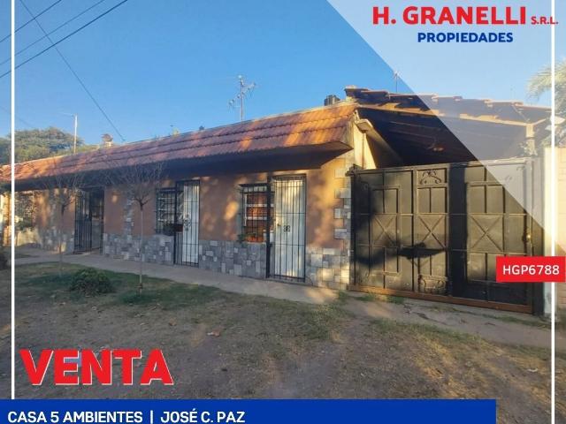 Venta de espectacular Casa 5 o mas ambientes en José C Paz José C Paz