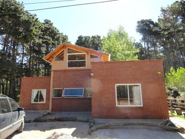 Venta de espectacular Casa 5 o mas ambientes en La Lucila del Mar
