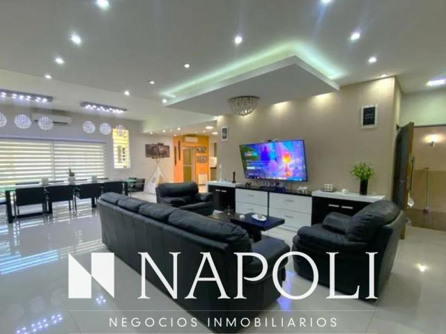 Venta de espectacular Casa 5 o mas ambientes en La Matanza Ciudad Evita