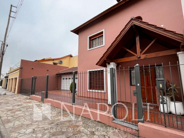 Venta de espectacular Casa 5 o mas ambientes en La Matanza Ciudad Evita