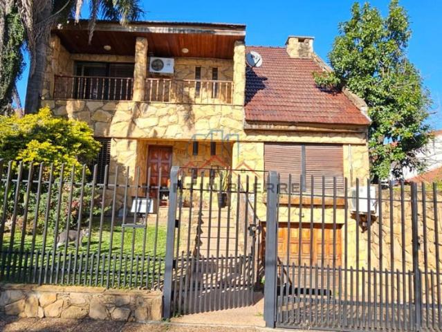 Venta de espectacular Casa 5 o mas ambientes en La Matanza Ciudad Evita