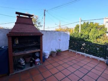 Venta de espectacular Casa 5 o mas ambientes en La Matanza La Tablada