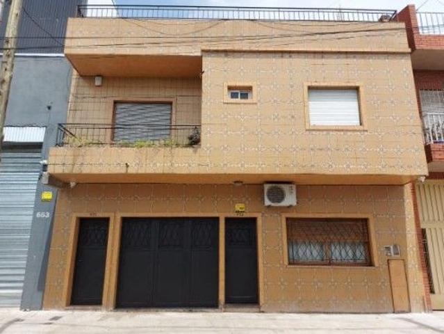 Venta de espectacular Casa 5 o mas ambientes en La Matanza Lomas del Mirador