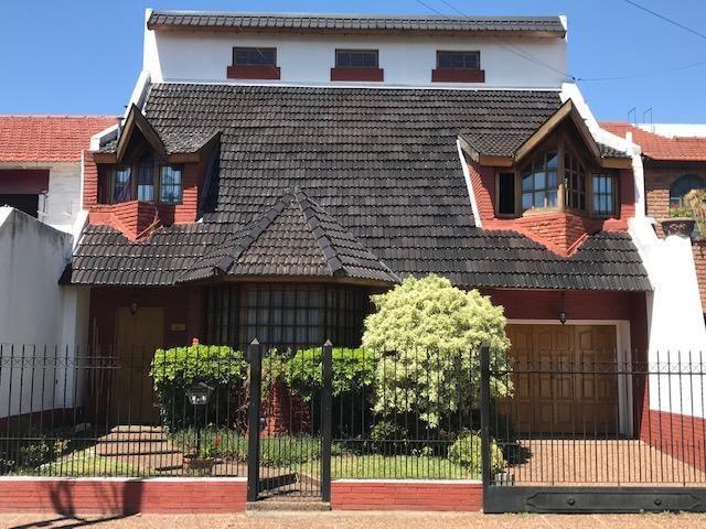 Venta de espectacular Casa 5 o mas ambientes en La Matanza Ramos Mejía