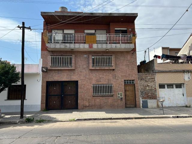Venta de espectacular Casa 5 o mas ambientes en La Matanza Villa Madero