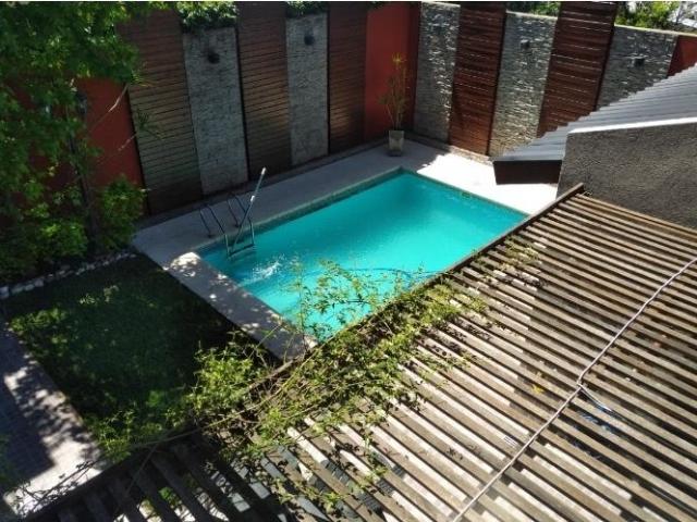Venta de espectacular Casa 5 o mas ambientes en La Matanza Villa Luzuriaga