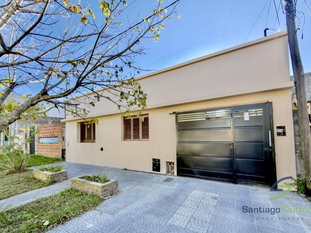 Venta de espectacular Casa 5 o mas ambientes en La Plata
