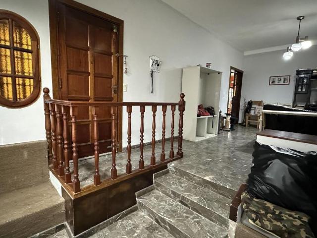 Venta de espectacular Casa 5 o mas ambientes en Lanús Monte Chingolo