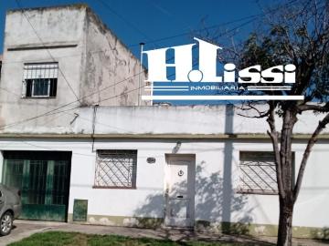 Venta de espectacular Casa 5 o mas ambientes en Lanús Remedios de Escalada