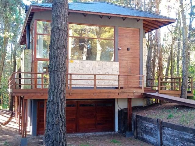Venta de espectacular Casa 5 o mas ambientes en Mar de las Pampas