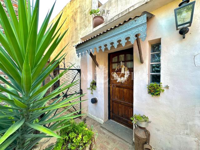 Venta de espectacular Casa 5 o mas ambientes en Marcos Paz