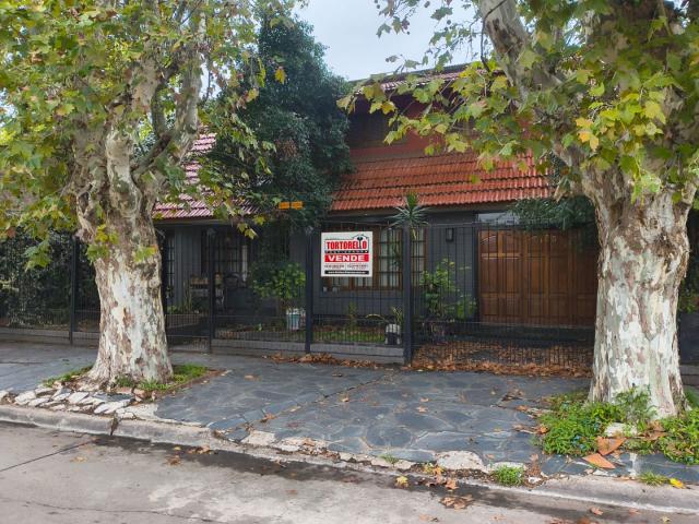 Venta de espectacular Casa 5 o mas ambientes en Merlo San Antonio De Padua