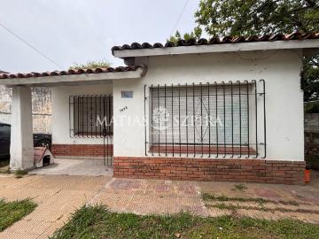 Venta de espectacular Casa 5 o mas ambientes en Moreno