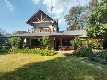 Venta de espectacular Casa 5 o mas ambientes en Moreno