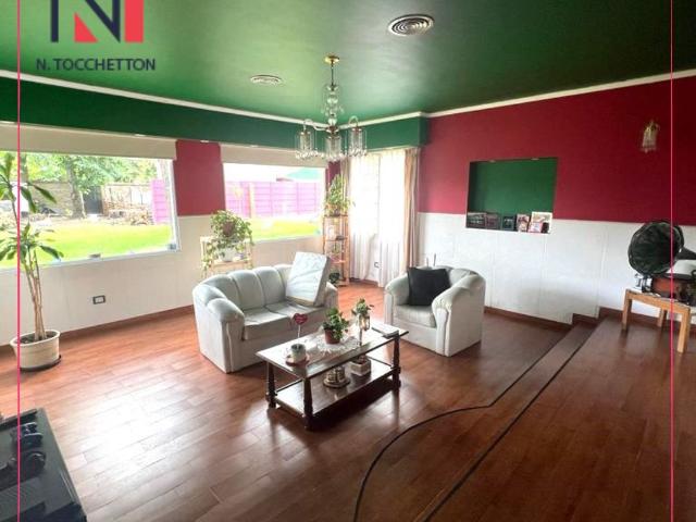 Venta de espectacular Casa 5 o mas ambientes en Moreno Paso del Rey