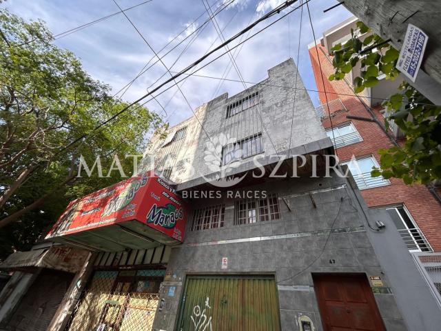 Venta de espectacular Casa 5 o mas ambientes en Morón