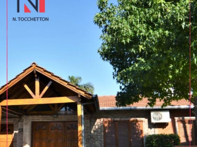 Venta de espectacular Casa 5 o mas ambientes en Morón Castelar