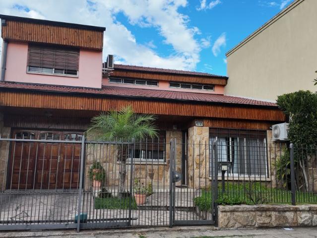 Venta de espectacular Casa 5 o mas ambientes en Morón Castelar