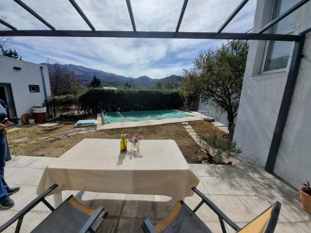 Venta de espectacular Casa 5 o mas ambientes en Potrero de los Funes