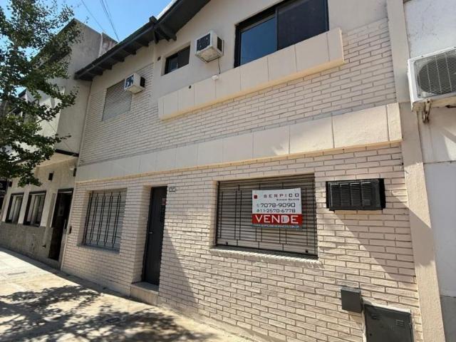 Venta de espectacular Casa 5 o mas ambientes en Quilmes Quilmes