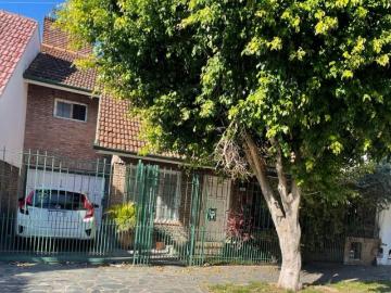 Venta de espectacular Casa 5 o mas ambientes en Quilmes Quilmes