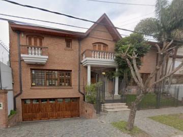 Venta de espectacular Casa 5 o mas ambientes en Quilmes Quilmes