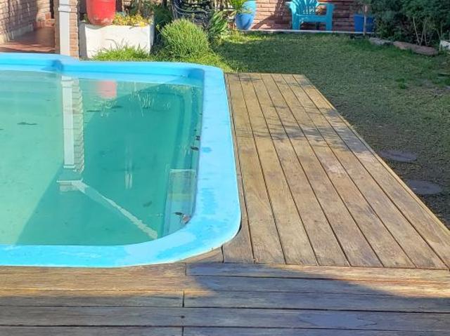 Venta de espectacular Casa 5 o mas ambientes en Quilmes