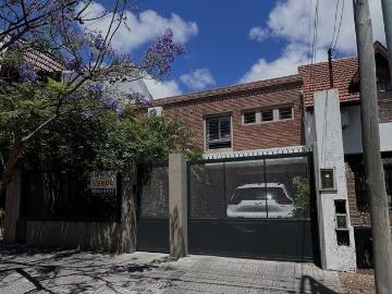 Venta de espectacular Casa 5 o mas ambientes en Quilmes