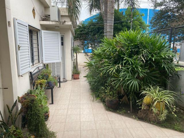 Venta de espectacular Casa 5 o mas ambientes en Rosario