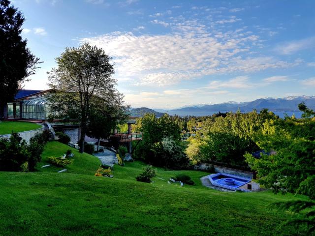 Venta de espectacular Casa 5 o mas ambientes en San Carlos de Bariloche