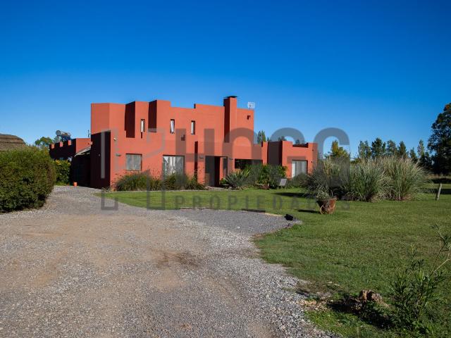 Venta de espectacular Casa 5 o mas ambientes en San Antonio de Areco San Antonio de Areco