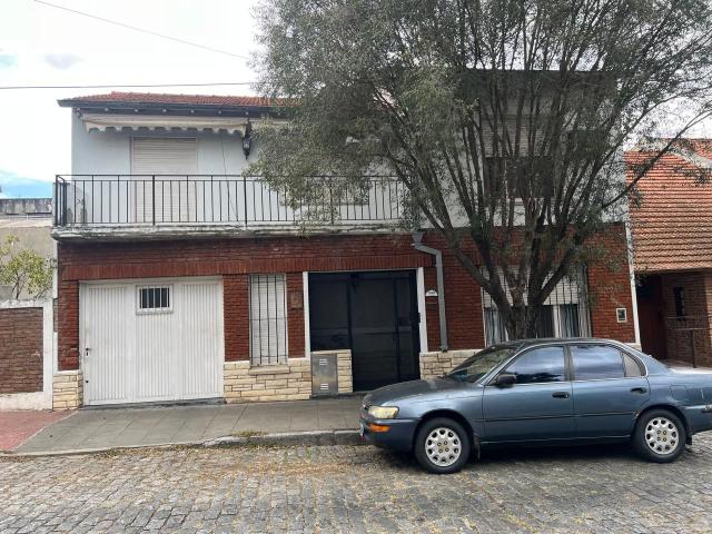 Venta de espectacular Casa 5 o mas ambientes en San Fernando