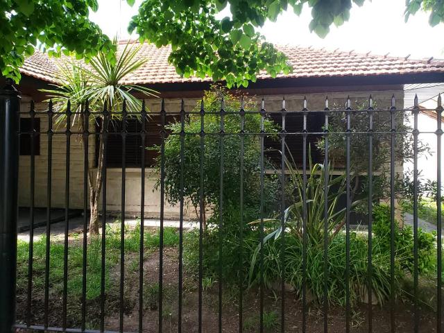 Venta de espectacular Casa 1 ambiente en Almirante Brown Adrogué