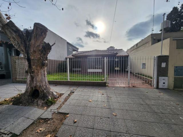 Venta de espectacular Casa 1 ambiente en Almirante Brown Adrogué
