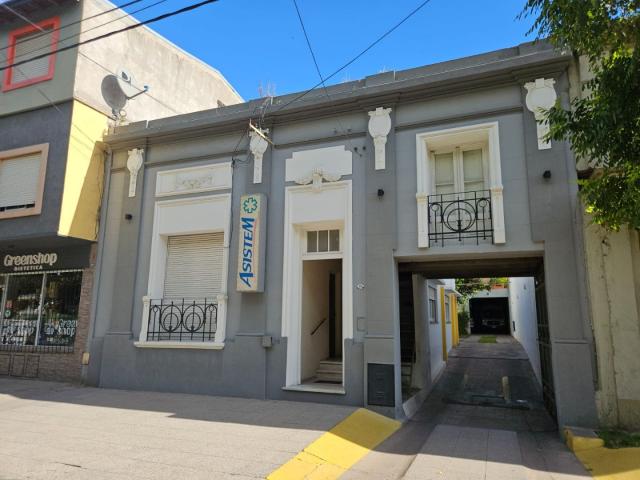 Venta de espectacular Casa 4 ambientes en Balcarce Balcarce