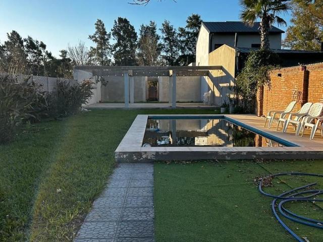 Venta de espectacular Casa en Rosario