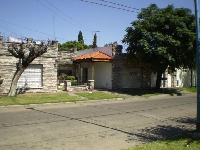 Venta de espectacular Casa 1 ambiente en Lanús Lanús Este