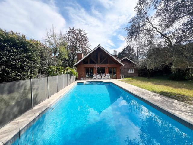 Venta de espectacular Casa 1 ambiente en Pilar