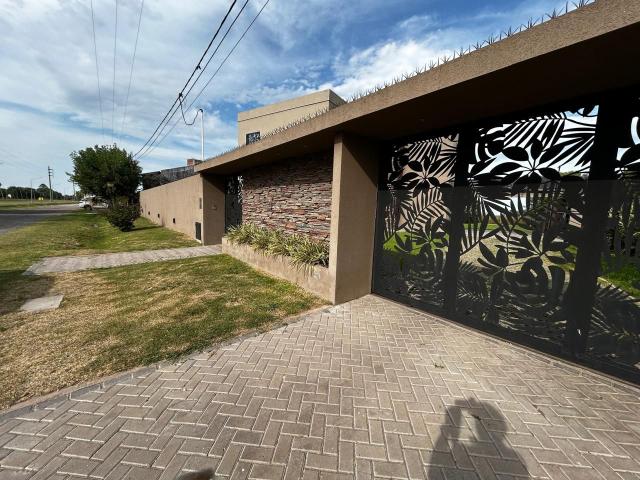 Venta de espectacular Casa en Rosario