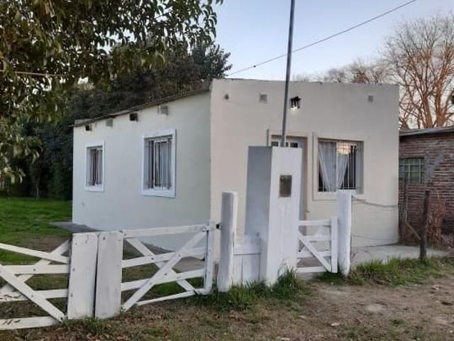 Venta de espectacular Casa 1 ambiente en Rosario del Tala