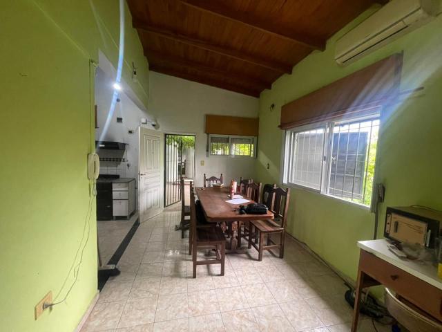 Venta de espectacular Casa 2 ambientes en Berisso