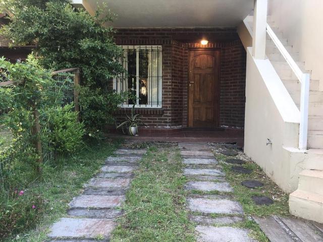 Venta de espectacular Casa 2 ambientes en Costa del Este