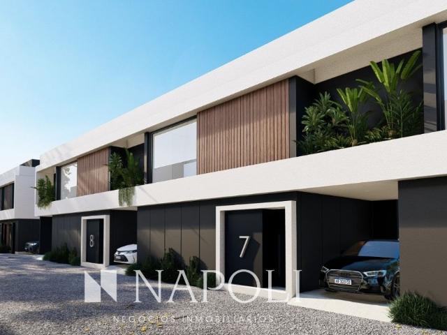 Venta de espectacular Casa 2 ambientes en Esteban Echeverría Canning