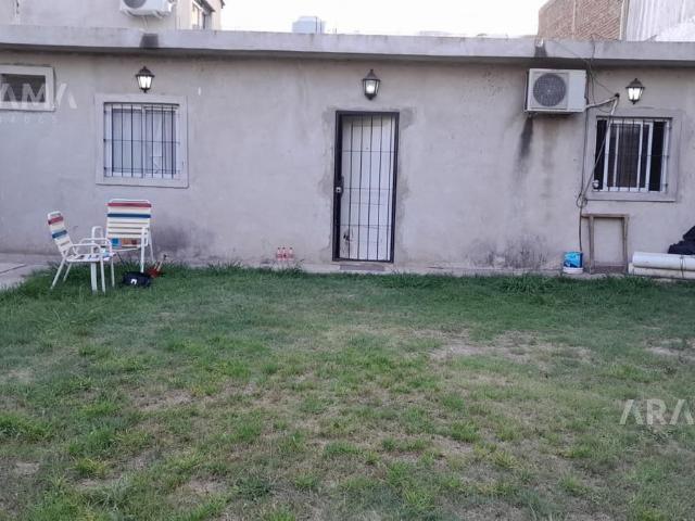Venta de espectacular Casa 2 ambientes en Esteban Echeverría El Jagüel