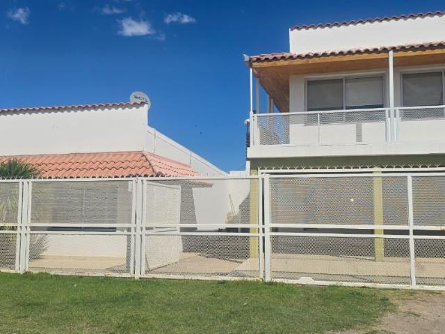 Venta de espectacular Casa en General Fernández Oro