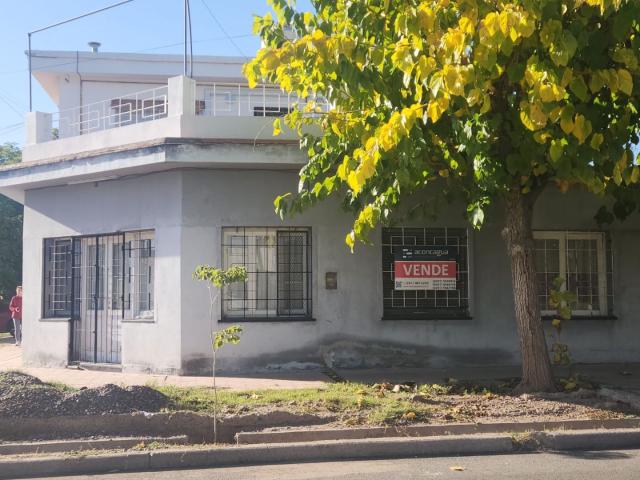 Venta de espectacular Casa 2 ambientes en Maipú